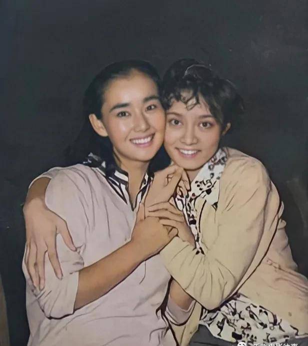 国外影星中野良子因《追捕》在中国走红,她与中国影人合影知多少_电影