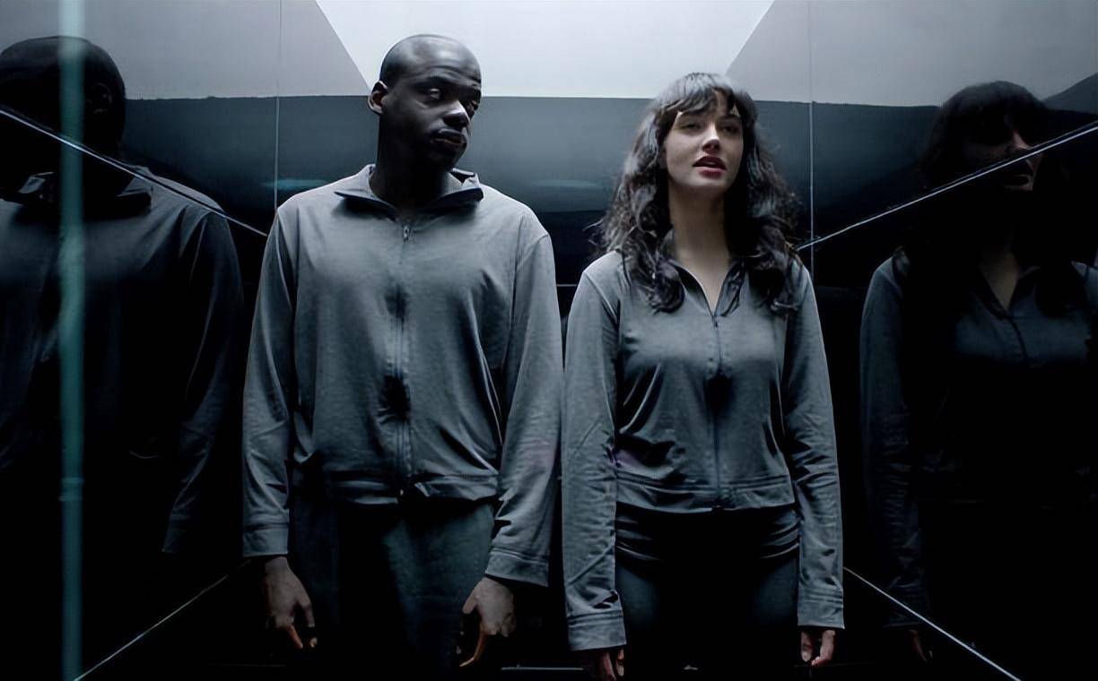 《逃出绝命镇》:种族与身份的探索_克里斯_罗丝_电影