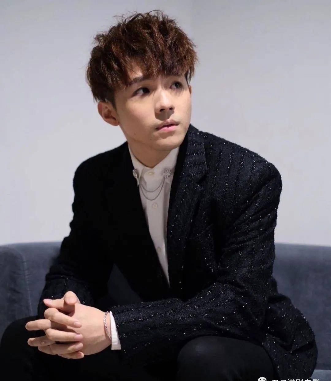 周润发身高183cm.