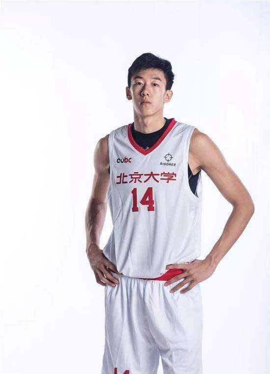 北大四少齐聚北控_万圣伟_张宁_本赛季