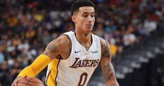 鲍尔记录夜难掩湖人1新星稳健,球哥吃饺子不易可他天天吃_比赛_得分