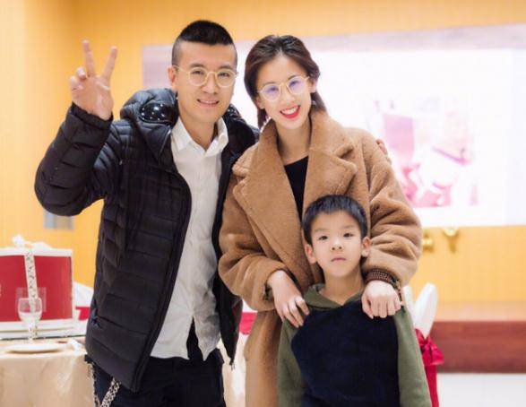 有种"遗憾"叫杨子二儿子,完美避过父亲,和黄圣依"复制粘贴"_孩子_教育