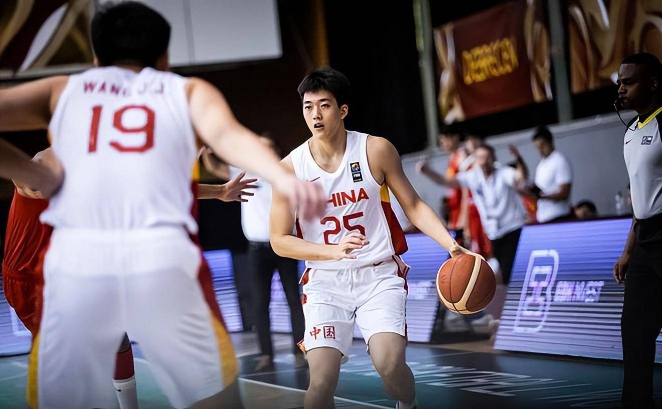 杨瀚森:中国男篮未来的内线之星_球员_能力_比赛