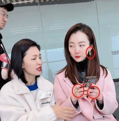 余声生娃后备考,吃饭时间都看书,富商老公却说她浪费_儿子_妈妈_一身