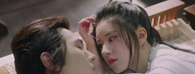 《且试天下》:杨洋赵露思假两件石膏鞋抢镜,网友喜欢小名拼息夕_丰息