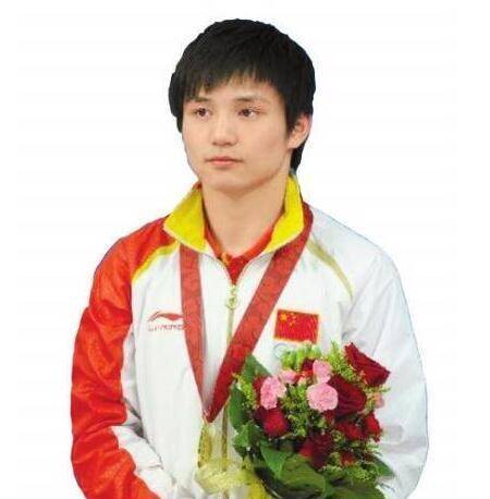 个人基本信息:邱波,1993年1月31日出生于四川内江,中国男子跳水队运动