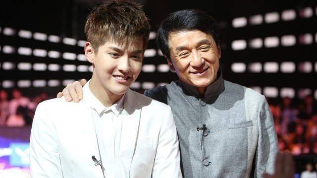 电影《功夫瑜伽》终于看到张艺兴,成龙大哥只揽李治廷_黄子韬_王牌