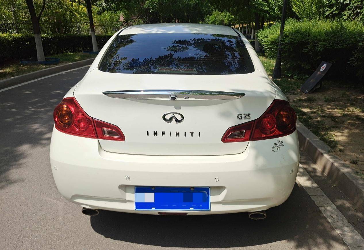 自夸半天也没卖,8w的英菲尼迪g25车况一言难尽_搜狐汽车_搜狐网
