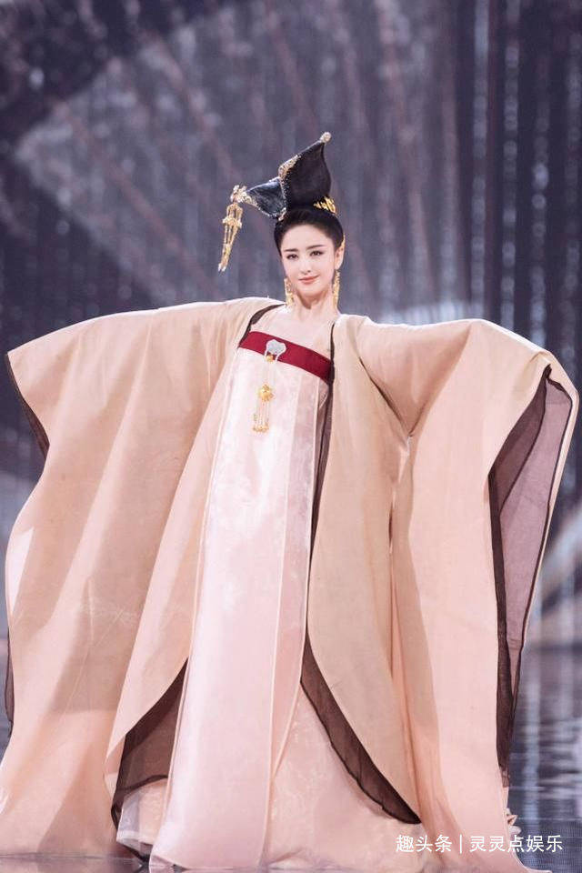 主演是实力派的年轻演员,再一查配角,更是不容小觑.