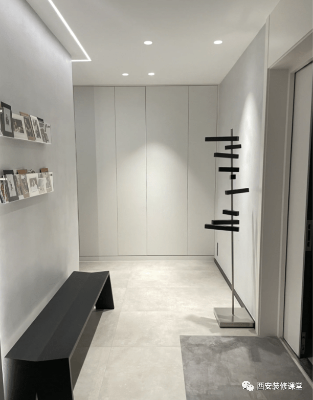 进门挂衣,6种方式实现_衣服_包包_收纳