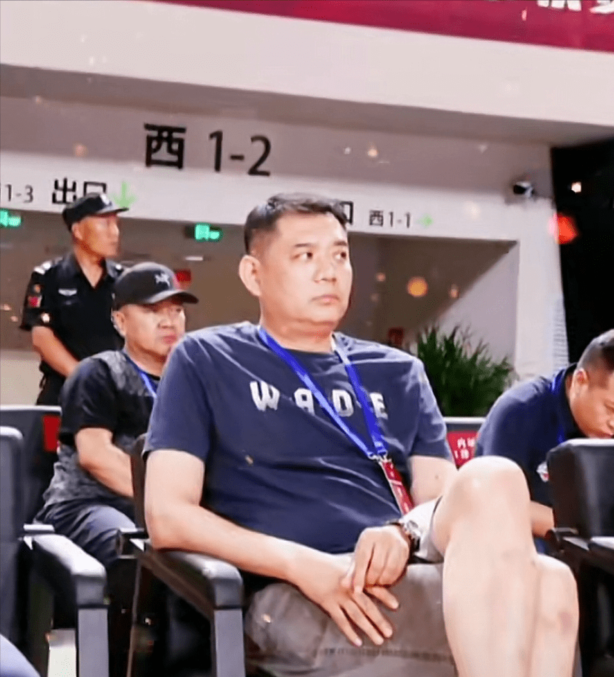 助力山东大胜,父亲巩晓彬现场指导,值得期待_巩俊青_比赛_儿子