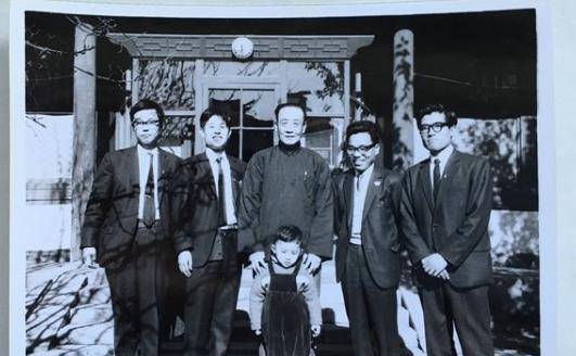 爱上大自己20岁的老师,文树新勇敢追爱,却在生下女儿后离世_杨晦_鲁迅