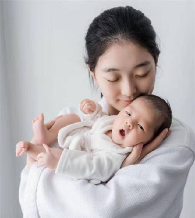 李子君_国家_学业