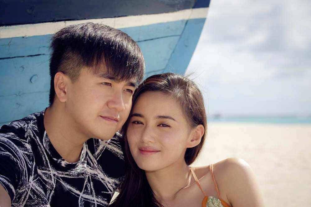 毛晓彤近照,盈盈一握的细腰无比吸睛,整体看上去时尚又迷人_陈翔_贝