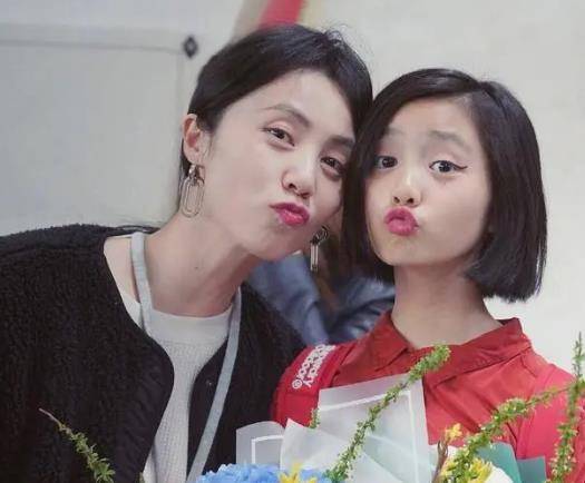 黄磊妻子孙莉时隔12年复出拍戏,状态一如当年,疑为女儿多多铺路_网友