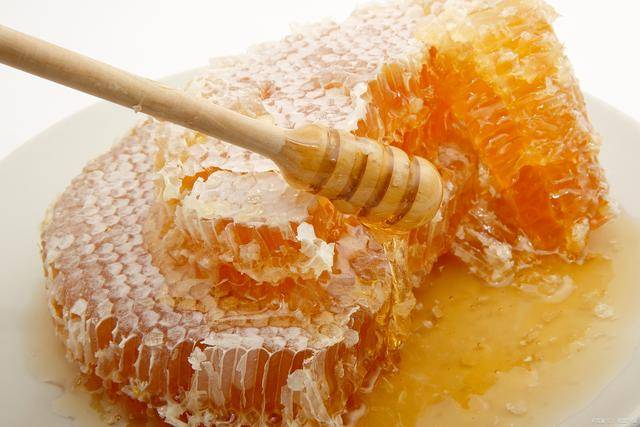 真正的蜂蜜多少钱一斤,正品哪里有卖啊?_营销_价格_消费者