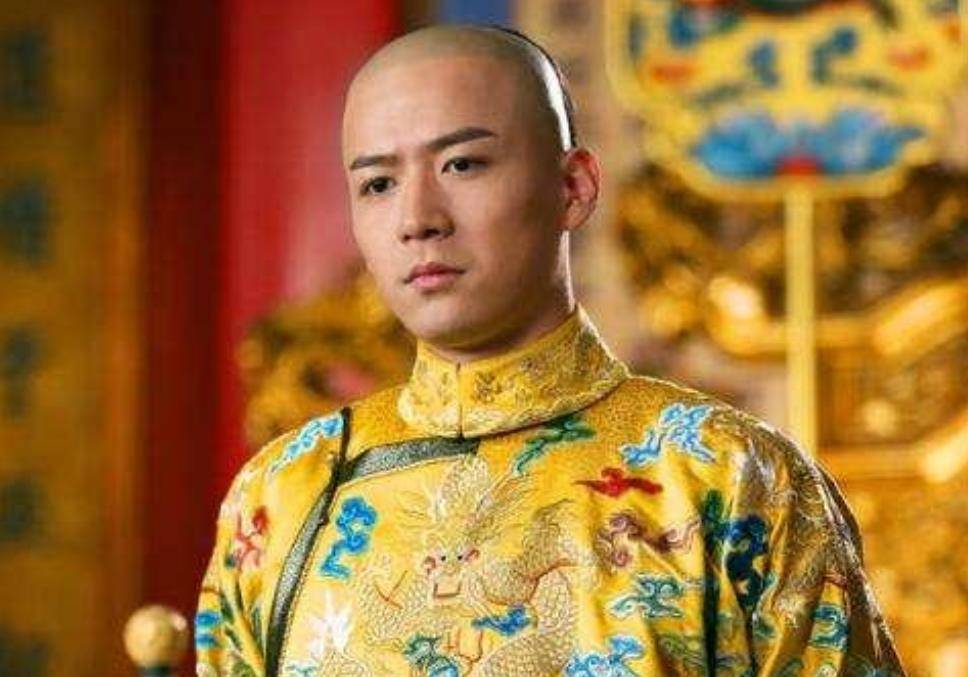 造人狂魔顺治帝6岁登基,只活了23岁,却生育了14个孩子_皇帝_鄂妃