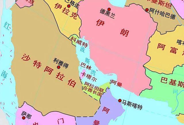 科威特地理位置在阿联酋,百分之九十的人口都是外籍,剩下百分之十是