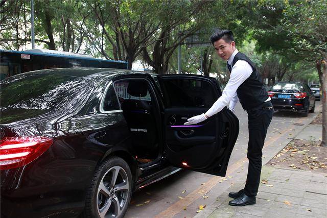 网约车行业整体形象会提升,毕竟都是新车,乘客坐着舒心,司机开着舒服