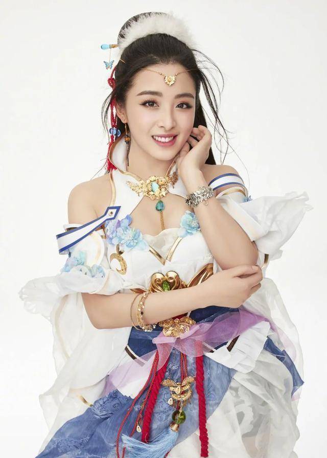 张含韵摆脱"小胖花",月瘦12斤3年保持90体重,自律的女人最美_减肥