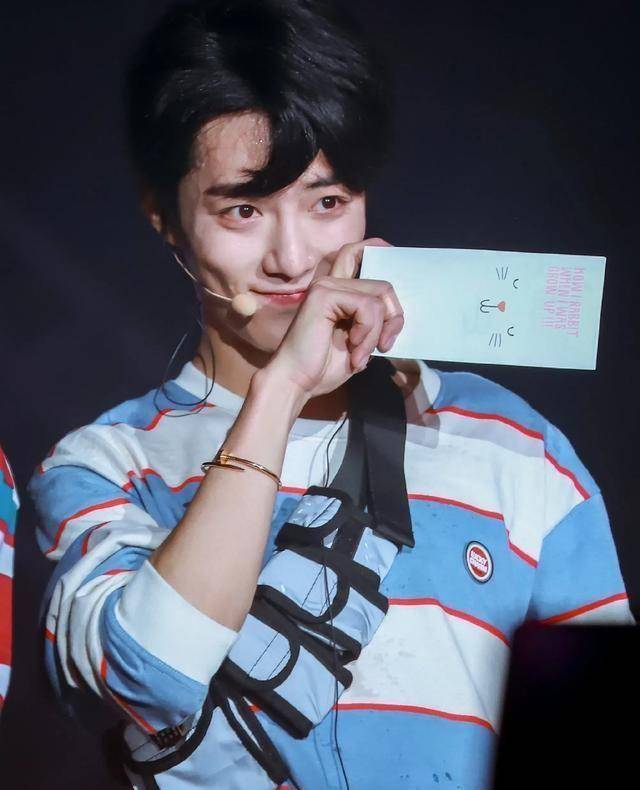 知名影评人分析"饭圈"现状,和肖战符合,心疼又无奈_吴志硕_群体_偶像