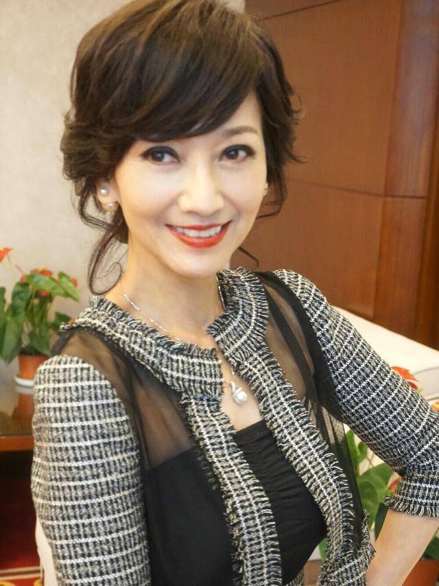 赵雅芝近照曝光!不老女神实至名归,许晴与刘嘉玲谁是下一个她?
