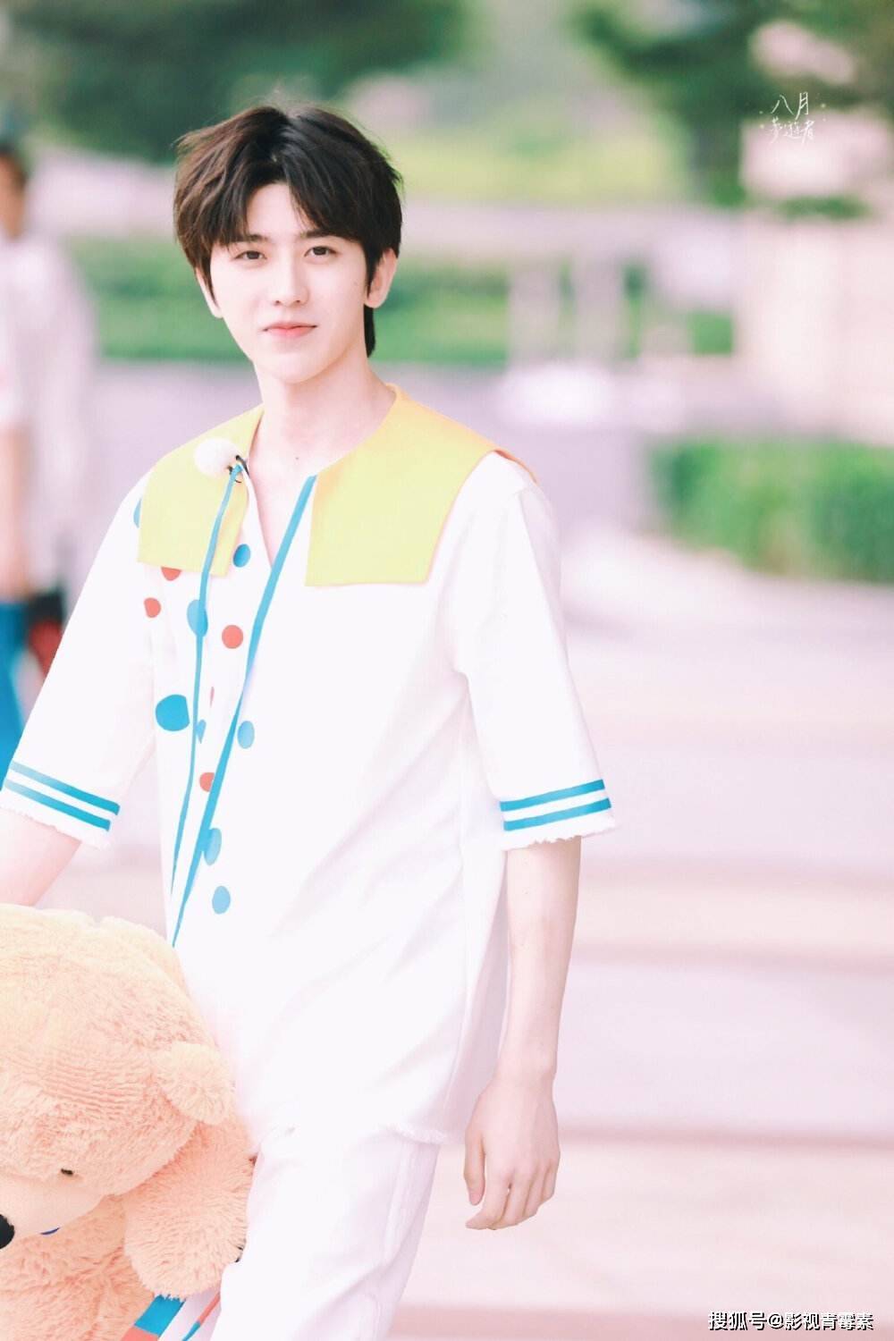 48岁的李玟突然去世:最大赢家是蔡徐坤,最大输家是杨洋_李思林_微博