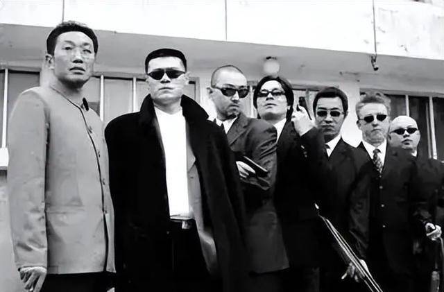 纪实:"东北黑老大"梁旭东,祸害长春7年,被抓时:我上面有人_工作_军队