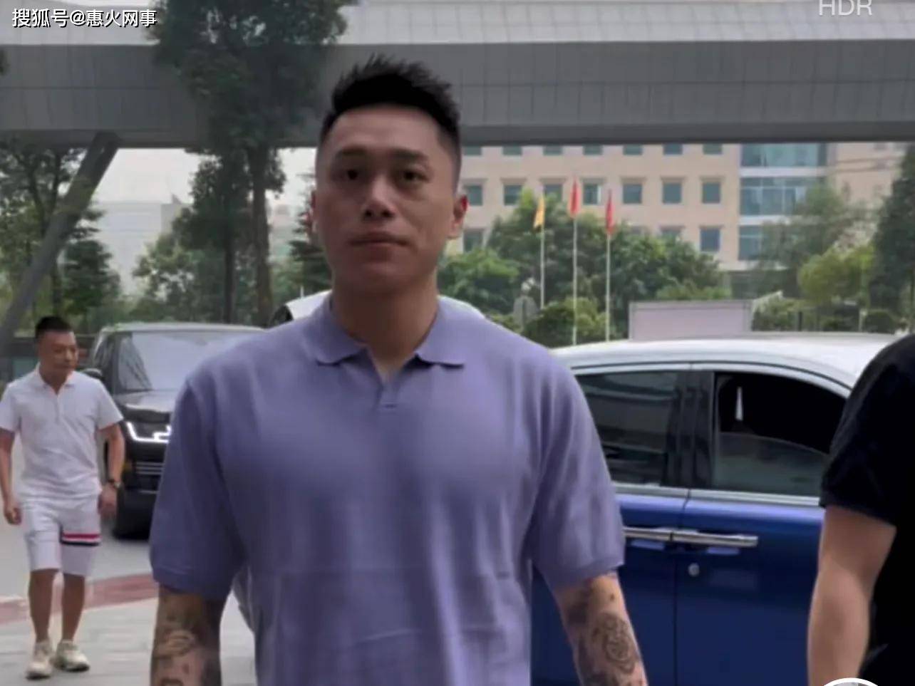 网红刘二狗澳门豪赌输光1000万,网友喊话:挣点钱确实飘了.