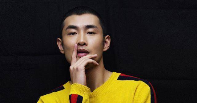 东北梗王,搞笑一绝王彦霖在参加跑男之前演过多部电视剧,其实他的搞笑