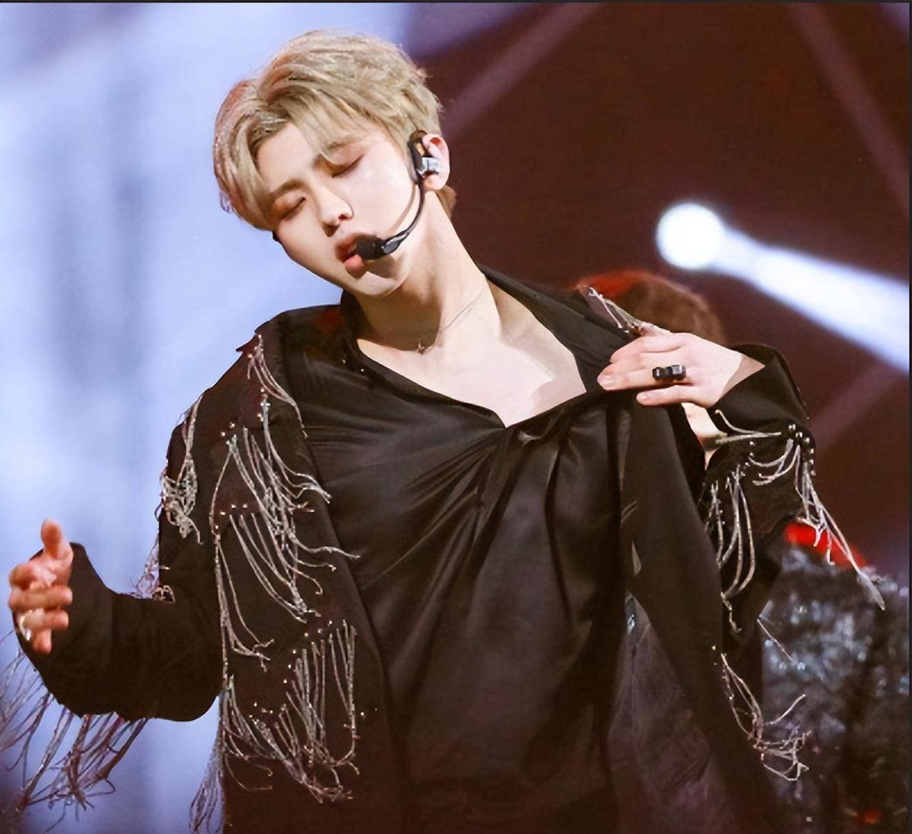 蔡徐坤约炮流程曝光,给w女士喂"神秘水",全家都有犯法行为_小姐_未