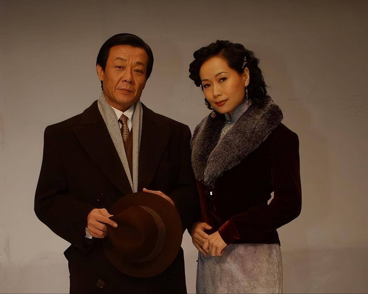 寇世勋:一妻一妾楼上楼下住,平安无事生活27年,晚年却说后悔了_崔瑶琪