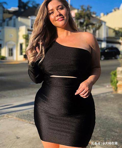 国外大码模特埃拉娜·布莱恩(ellana·bryan)_体重_身高_adore