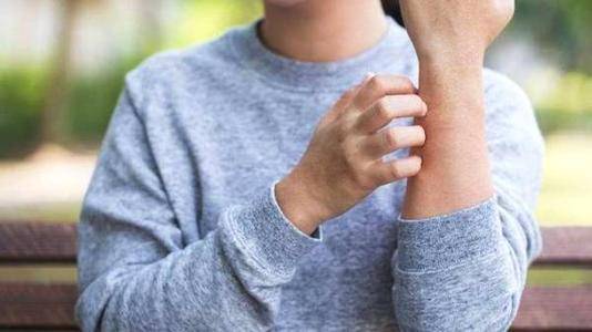 医生苦劝:身体有"1臭,1痒,1红",赶紧检查_肝脏_功能_时候