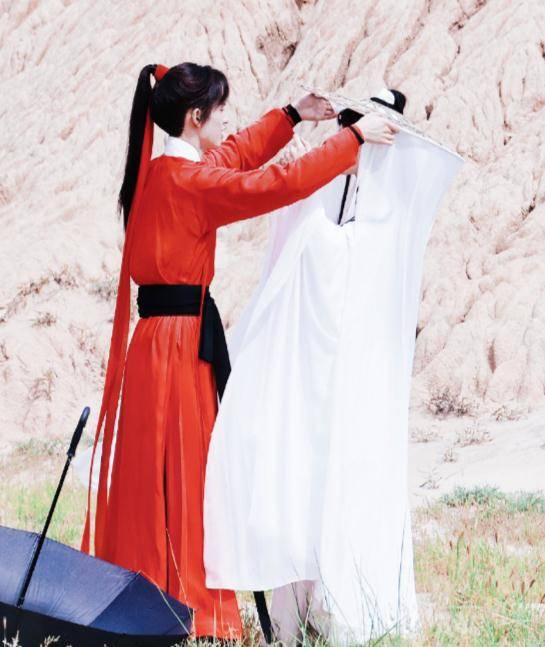 《天官赐福》双人最新路透曝光,看两人侧面生图:终于有那味儿了_翟潇