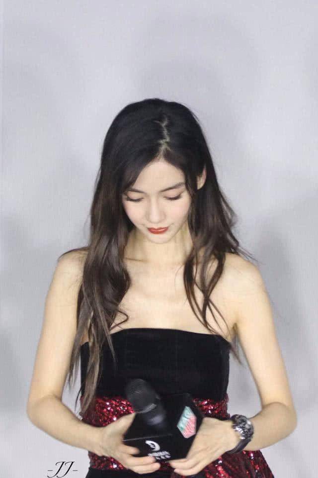 angelababy生图仙女颜值超耐打,可惜胸部下垂瘦成排骨_保持身材_增加