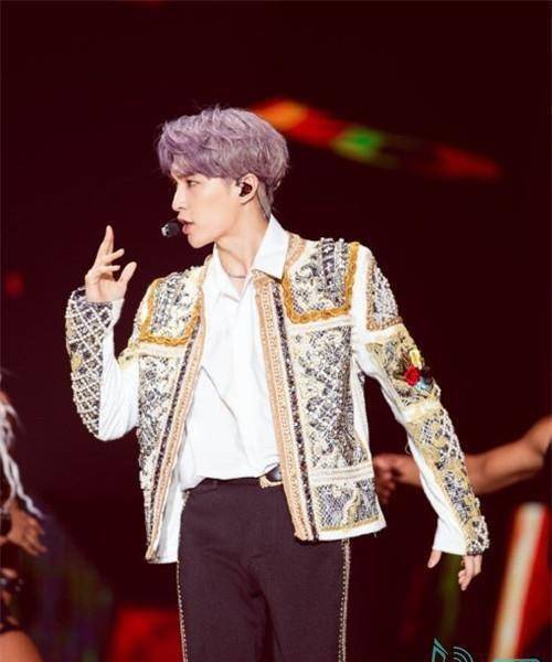 《极限挑战》打错张艺兴名字,引发网友热议!_失误_节目_截图