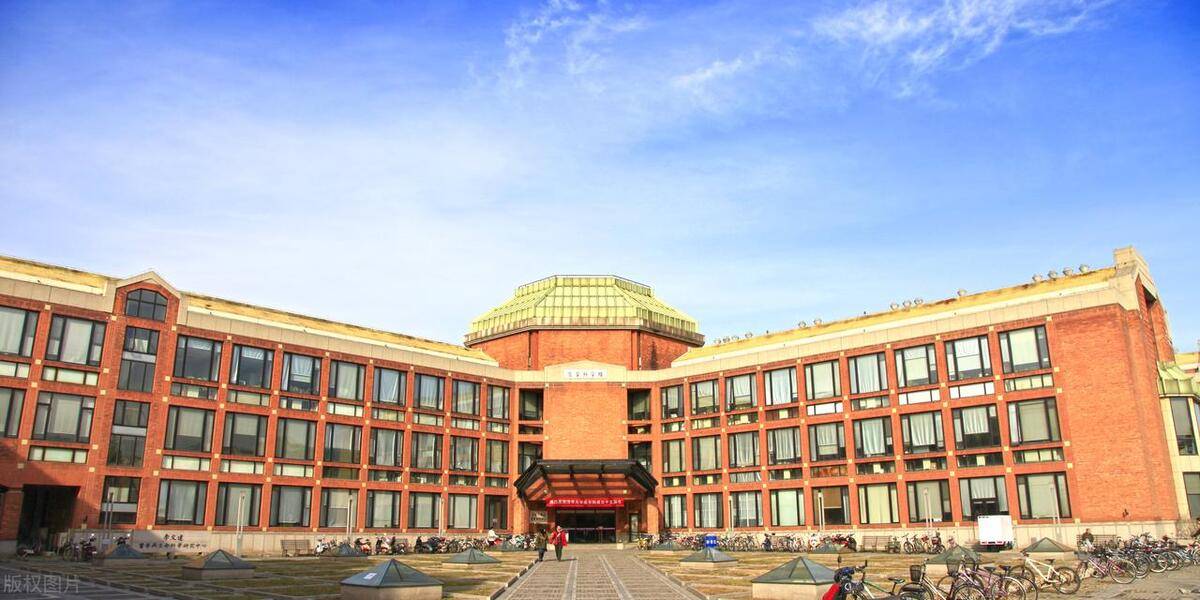 考上清华北大的名校光环不可低估_学术_毕业生_成功