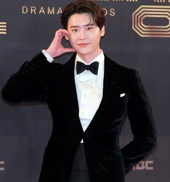 爱上曾经讨厌的人好浪漫:李钟硕与iu热恋中,男生说这句告白最感人