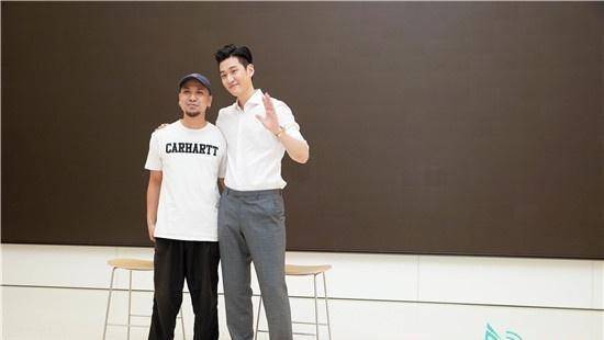 创作新天王周兴哲《终于了解自由》mv上线初尝iphone拍摄滋味_eric