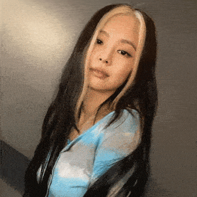 jennie染了头发并自拍,看到她的发色,一般人都驾驭不了_金发_普通人