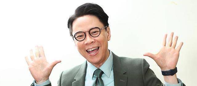 陈志云在香港圈内还有另外一个称号,那就是"志云大师",之所以有这么一