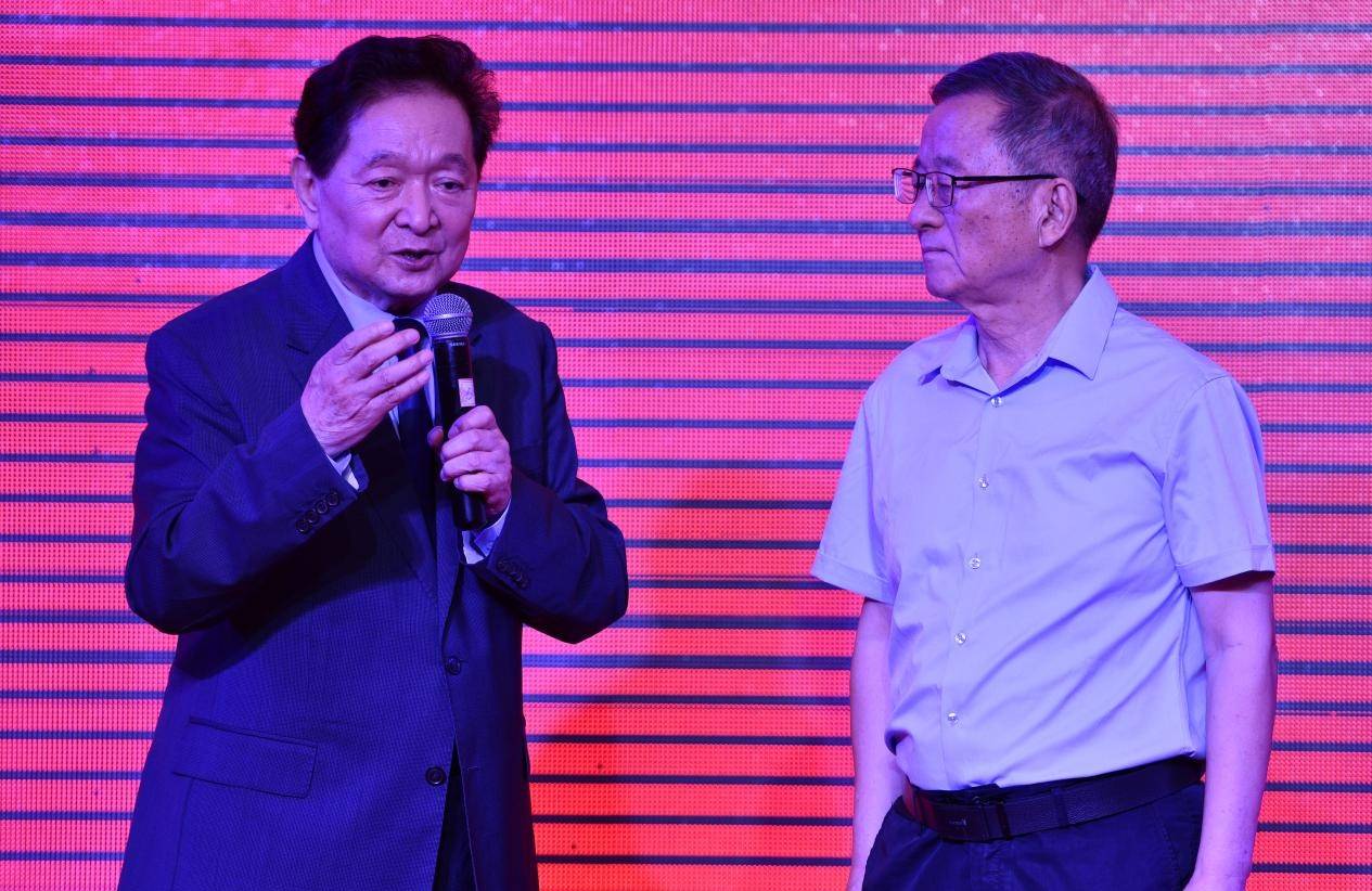 《为内蒙古喝彩》·阿克菲姆·长安客诗歌作品专场朗诵会成功举行