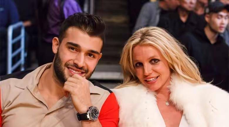 再收获一波热度和钞票.《美国之女和法国巨像的世纪大和解》.