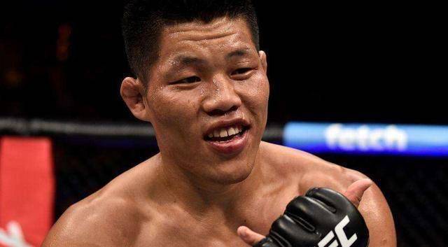 李景亮学一龙打网红主播,ko对方竟被判输,结果裁判也被ko_刘二狗_比赛