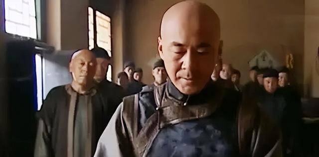 2019年乔家大院摘牌：一夜之间，1050平店面被腾退，服务员大换血