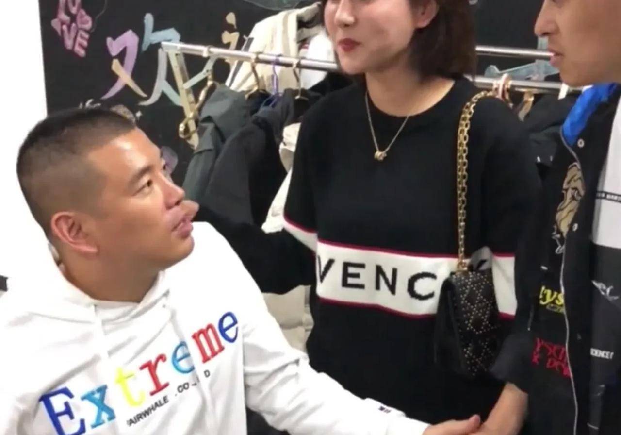 众所周知,驴家班和姚永纯一直都很敌对,那还是因为马诺赔款的事情.