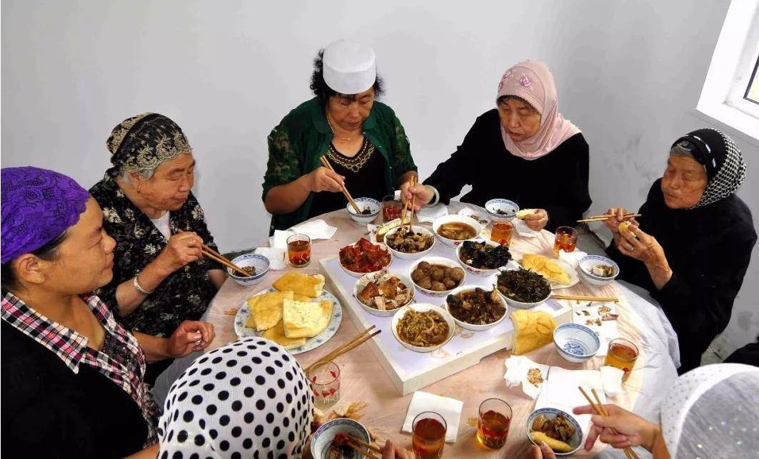 回民为什么不吃猪、狗、驴肉?答案可能出乎你的意料 - 文化长廊