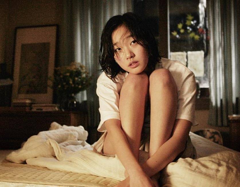 《银娇》2012对于喜欢看标准韩国电影的朋友来说,肯定对金高银饰演的