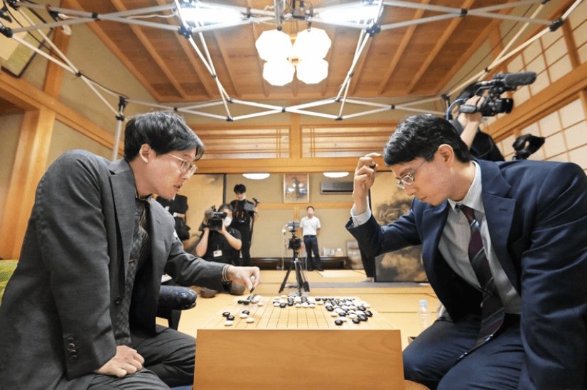 本因坊摆阵发源地京都寂光寺 纪念算砂逝世400年 井山完胜追回一分